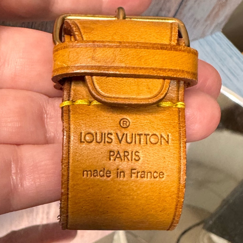 Louis Vuitton Leather Luggage strap cuff - saddle tan brown color - EUC